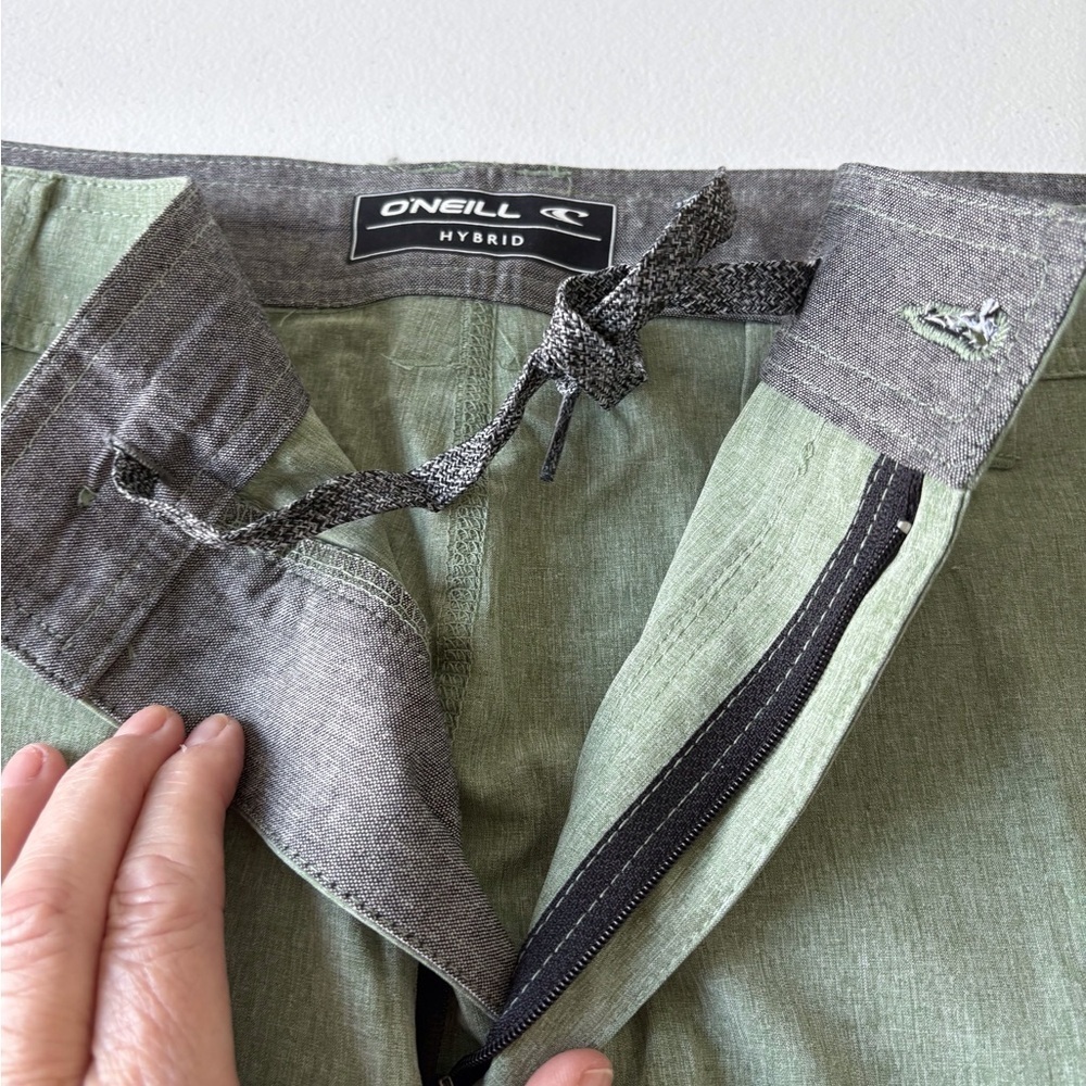 O’Neill Relaxed fit Sage green Size 40 Stretch Men’s shorts Beach Vacation Surf - Picture 7 of 9